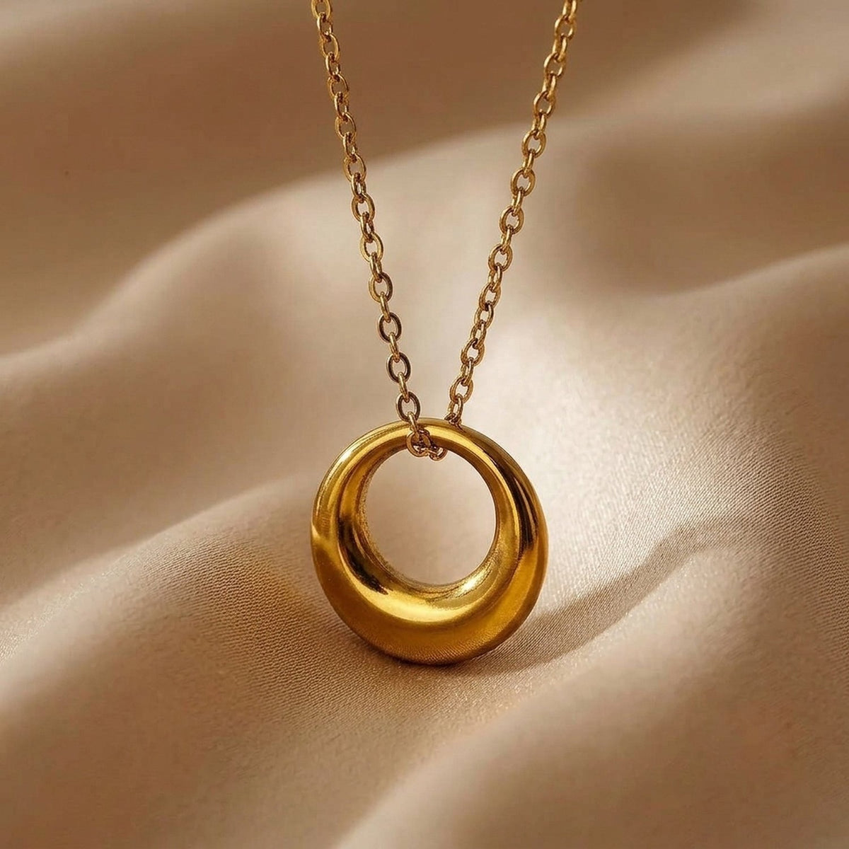 Lundholm Halo gouden cirkel ketting