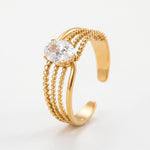 Lundholm Hebe ring dames goudkleurig verstelbaar met zirkonia steen – premium stainless steel PVD gold plated – Scandinavisch design
