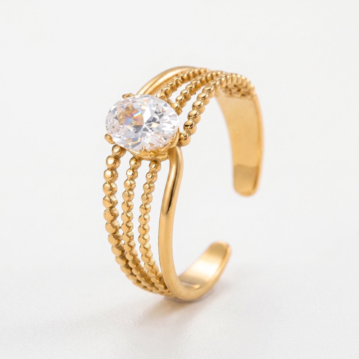 Lundholm Hebe ring dames goudkleurig verstelbaar met zirkonia steen – premium stainless steel PVD gold plated – Scandinavisch design