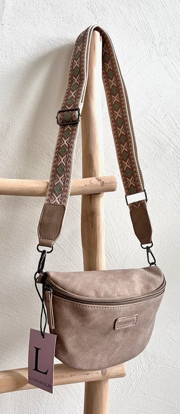 Lundholm Heby heuptas beige met brede gekleurde tassenriem hangend — crossbody bag strap dames