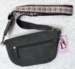 Lundholm Heby heuptas zwart — detail brede gekleurde tassenriem aztec patroon premium dames