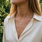 Lundholm Imogen ketting gedragen