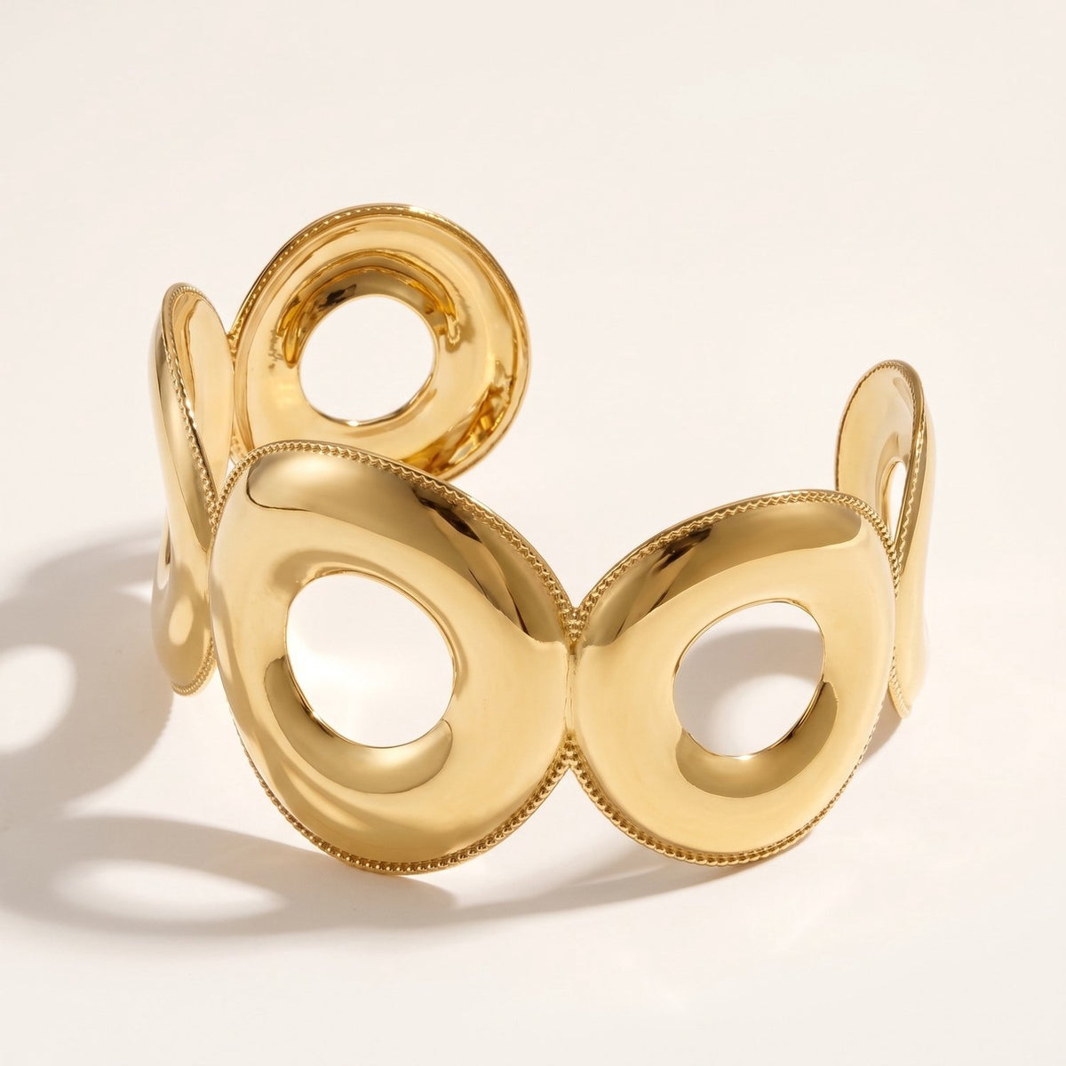 Lundholm Ines armband met open cirkels