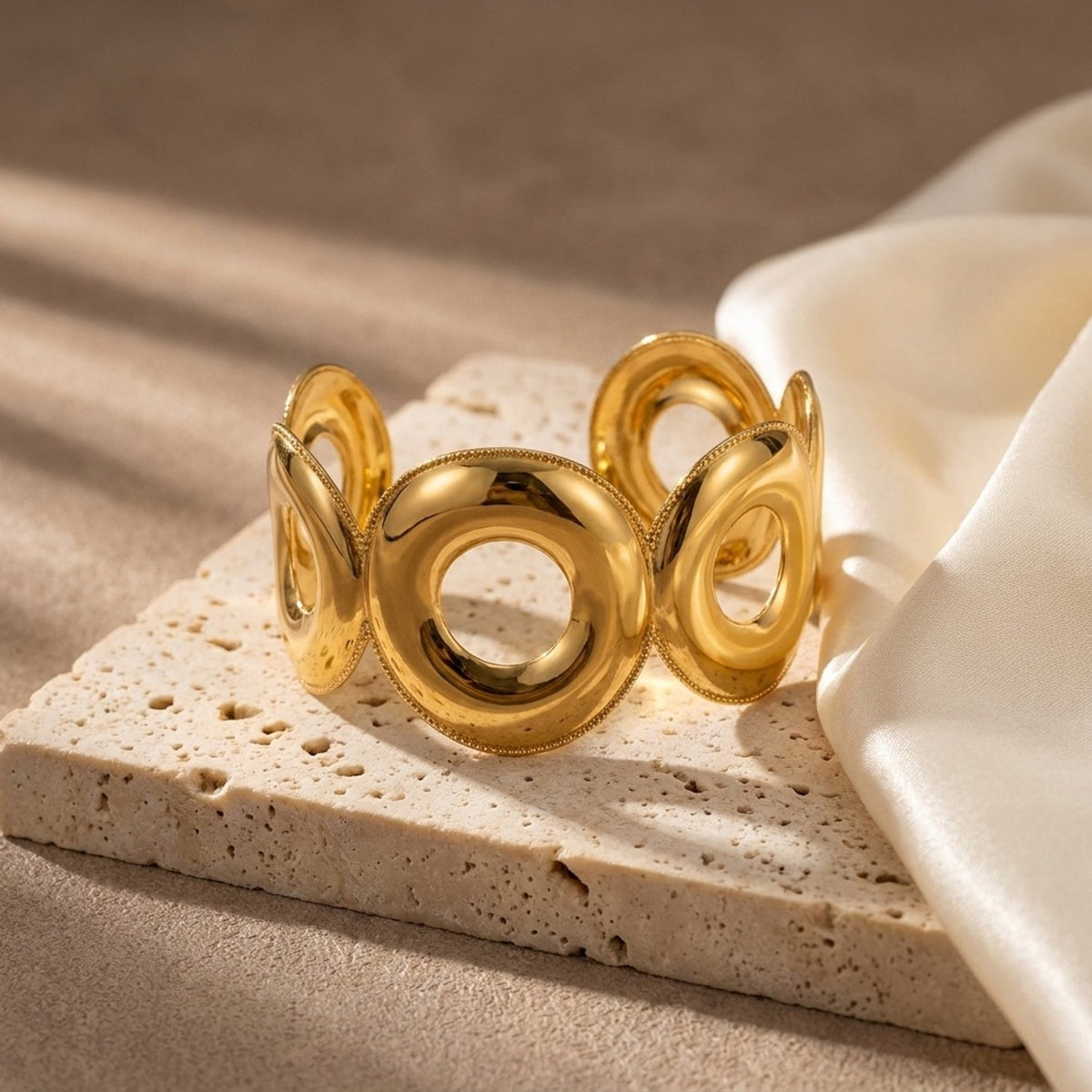 Lundholm Ines open bangle