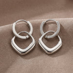 Lundholm Julia oorbellen dames zilver vierkante hanger — premium stainless steel Scandinavisch design