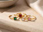 Lundholm Julie ring rode steen styling — luxe gold plated stainless steel Scandinavisch