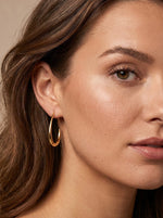 Lundholm Leanne oorbellen dames goud geometrisch design — premium stainless steel grote oorhangers Scandinavisch