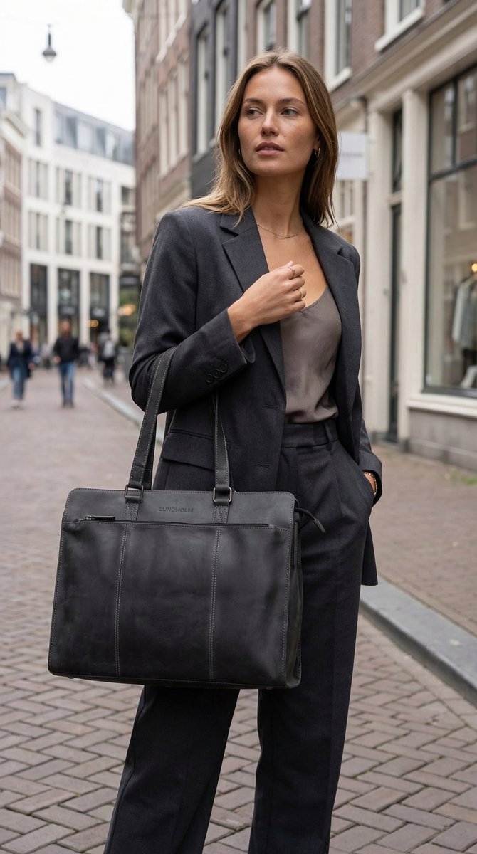 Lundholm leren laptoptas dames zwart luxe tote bag — vooraanzicht echt leer