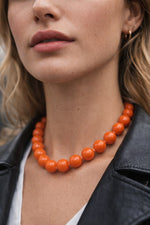 Lundholm Lillesand kralenketting dames oranje 15mm kralen 45cm verstelbaar premium stainless steel scandinavisch design