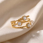 Lundholm Maeve statement ring met witte steentjes – verstelbaar one size
