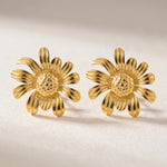 Lundholm Marguerite oorbellen dames goud — happy daisy madeliefje statement oorstekers premium stainless steel