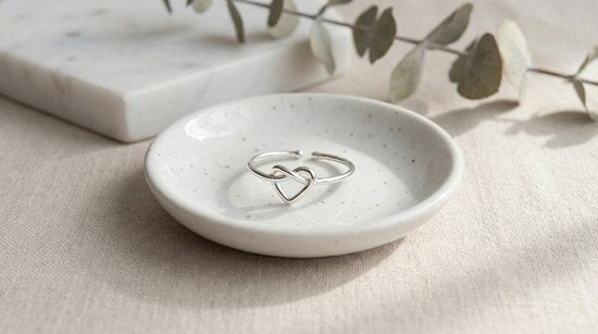 Lundholm Maya zilveren ring – minimalistisch Scandinavisch design