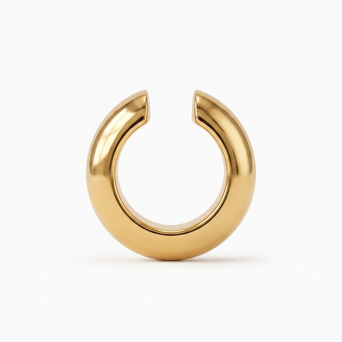 Lundholm Meriam ear cuff gedragen