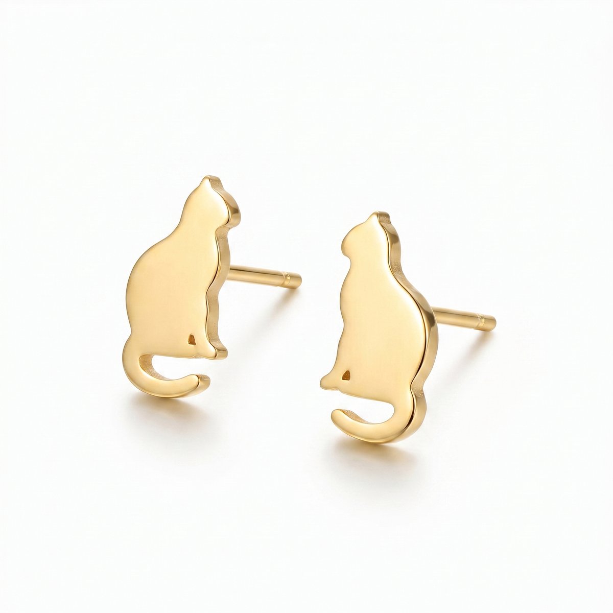 Lundholm Minou gouden poes oorbellen – 1,1 cm