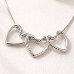 Lundholm My Luv hartjes ketting zilver - drie hartjes stainless steel