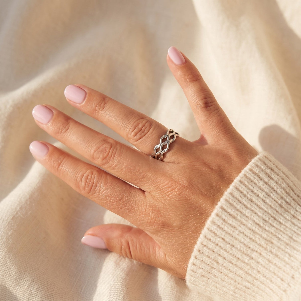 Lundholm Nami zilveren ring detail