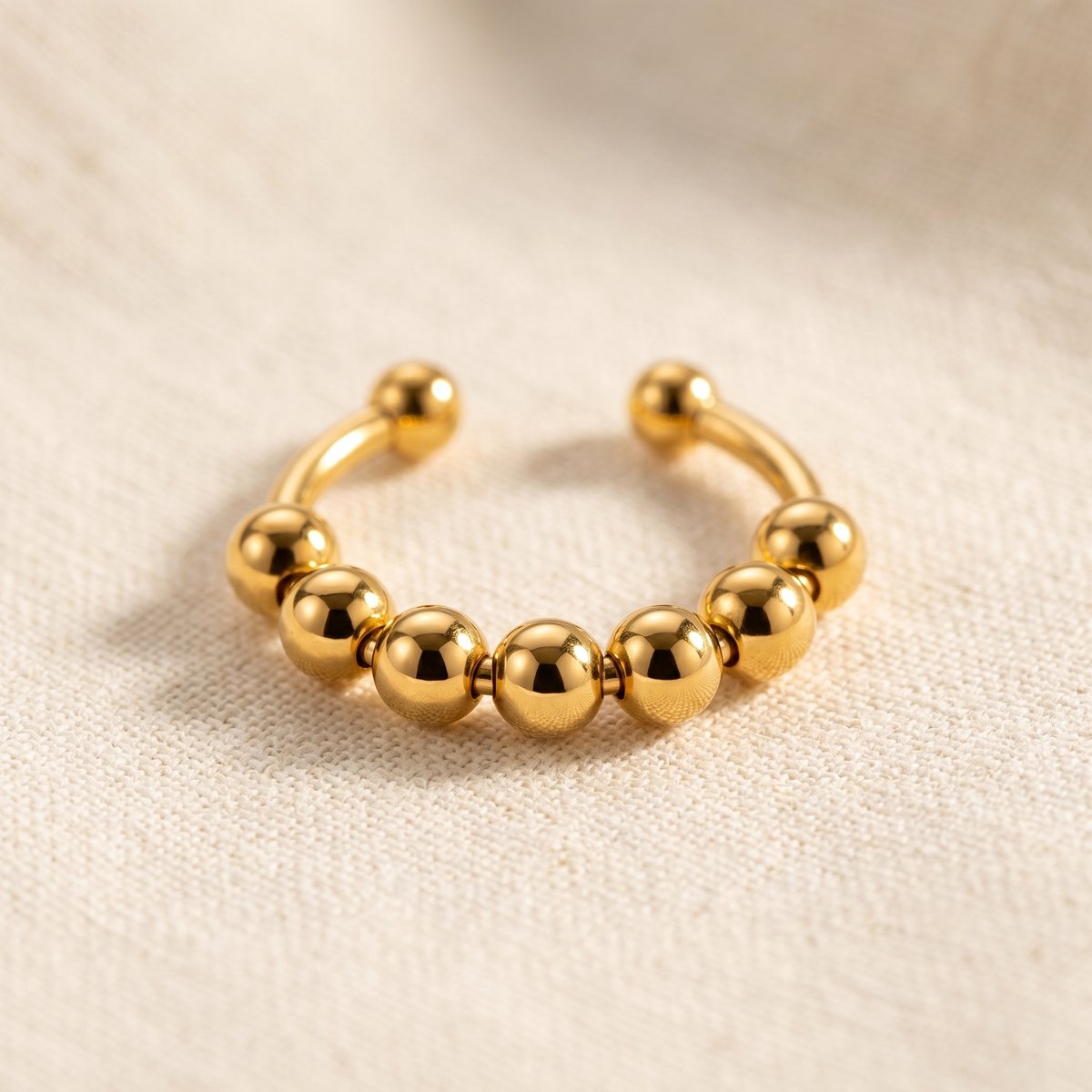 Lundholm Nova ring goud anxiety ring schuivende bolletjes