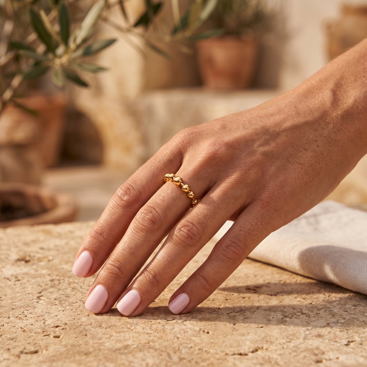 Lundholm Nova ring zilver - verstelbare anxiety ring met schuivende bolletjes
