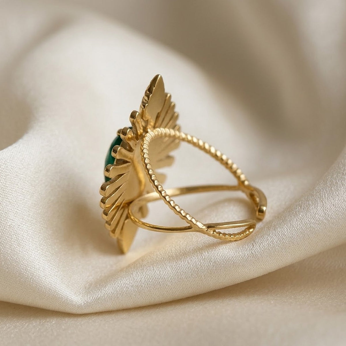 Lundholm Octavia ring gedragen