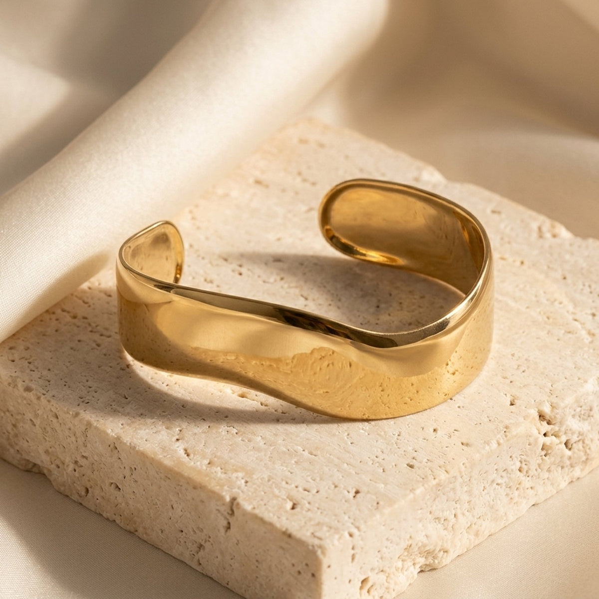 Lundholm Ondine golvende bangle