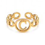 Lundholm Quincy letter C ring goud PVD verstelbare naam ring