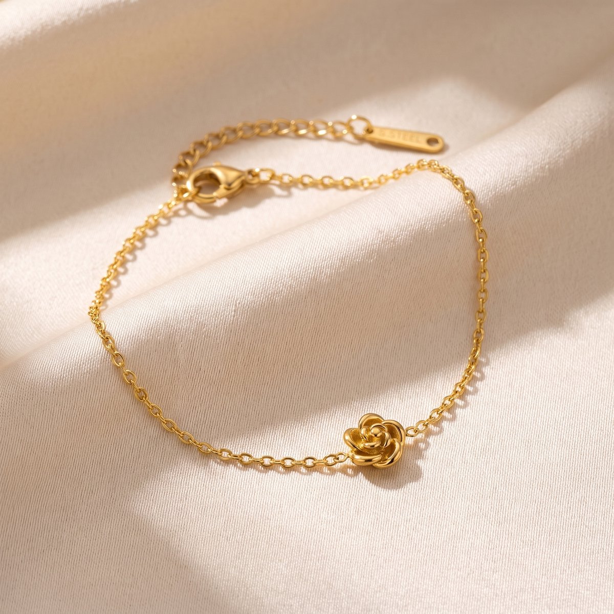 Lundholm Roos gouden schakelarmband