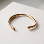 Lundholm Runa open bangle goudkleurig
