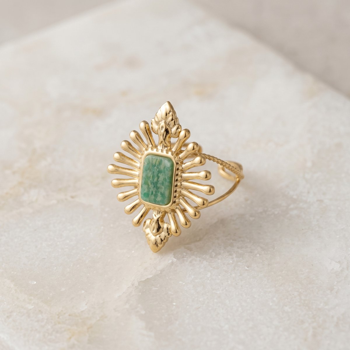 Lundholm Savannah ring detail