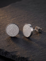 Lundholm Storm – Matte Ronde Heren Oorknopjes 8 mm – Zilver