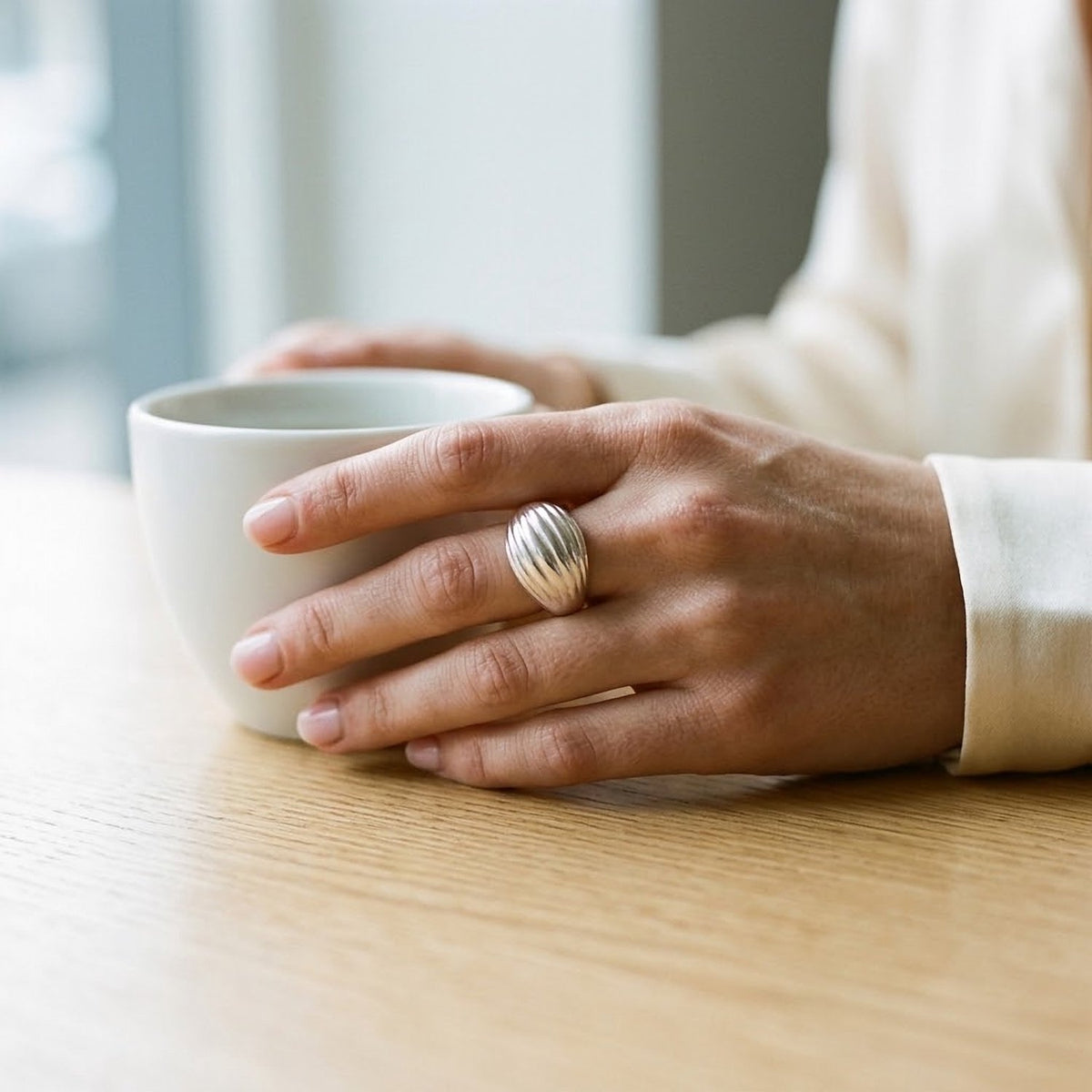 Lundholm Vanja ring gedragen