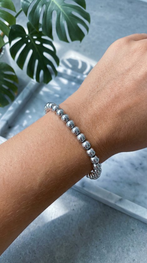 Lundholm Yuna kralenarmband zilver aanzicht — premium stainless steel armband dames hypoallergeen