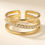 Lundholm Ziva ring dames goudkleurig – verstelbare drielaagse ring met schuine rij zirkonia, gold PVD stainless steel