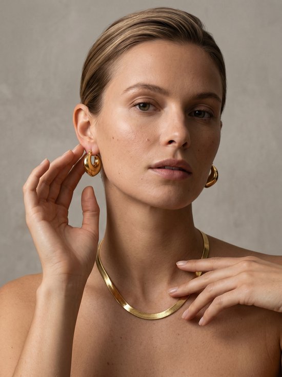 Vera – Chunky Hoops Oorbellen – Goudkleurig